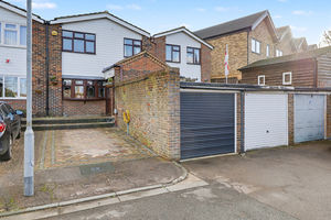 Photo 25- click for photo gallery